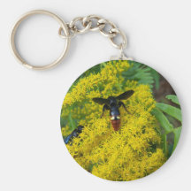 Guêpes défonceuses sur l'or porte-clef