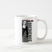 HAUSSE AU-DESSUS de tasse de café de prisme