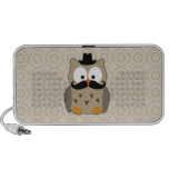 Hibou avec la moustache et le chapeau haut-parleurs iPod
