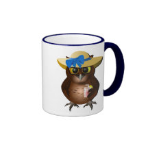 Hibou d'été avec le chapeau et la boisson mugs à café