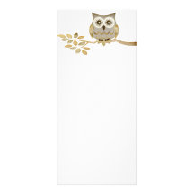 Hibou large de yeux dans la carte de support d'arb cartes doubles