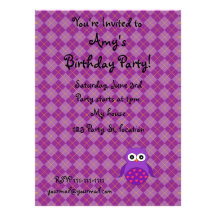 Hibou pourpre mignon invitation personnalisée