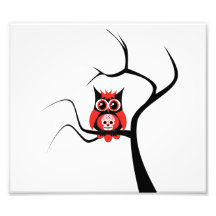 Hibou rouge de crâne de sucre dans l'élargissement