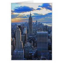 Horizon de la fin de l'après-midi NYC comme approc Cartes De Vœux