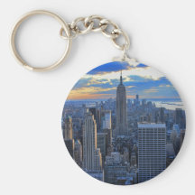 Horizon de la fin de l'après-midi NYC comme approc Porte-clefs