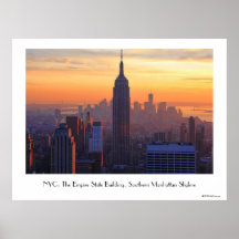Horizon de NYC : Coucher du soleil d'orange d'Empi Posters
