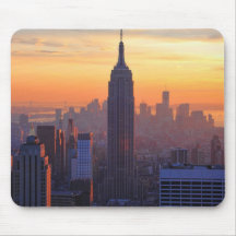 Horizon de NYC : Coucher du soleil d'orange d'Empi Tapis De Souris