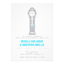 Horloge moderne avec le faire-part de mariage de c