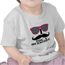 Humour de moustache avec les lunettes de soleil ro t-shirts