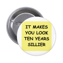 IDIOT BADGES AVEC AGRAFE