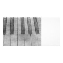 Image grise amortie grunge de clavier de piano cartes avec photo
