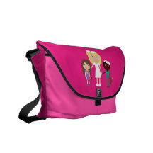Infirmière mignonne de bande dessinée et sac messe besaces