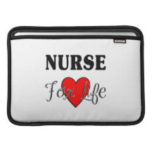 Infirmière pendant la vie poche macbook air