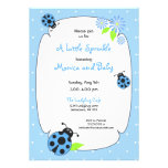Invitation bleue mignonne de coccinelle