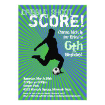 Invitation de partie du football - fille, vert et 