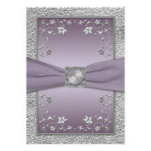 Invitation décorée d'un monogramme florale de prun