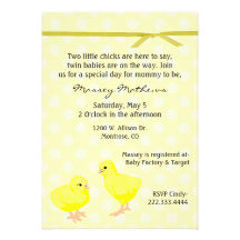 Invitation jaune jumelle de douche de poussins