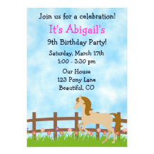 Invitation mignonne d'anniversaire de cheval pour 