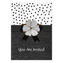 Invitation noire et blanche élégante de partie d'E