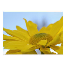 Invitations jaunes inspirées de fleur