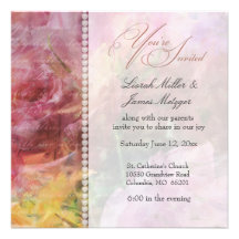 Invitations romantiques molles florales et de perl