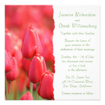 Invitations rouges de tulipe invitations