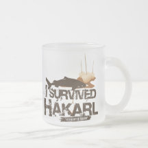 J'ai survécu à la tasse de Hákarl