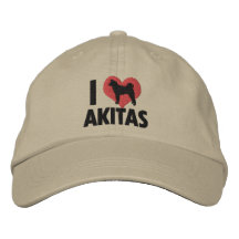 J'aime le chapeau brodé par Akitas
