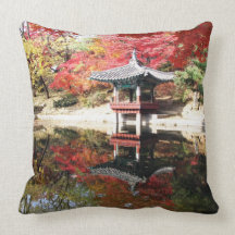 Jardin de Japonais d'automne de Séoul Oreillers