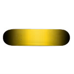 Jaune pour noircir la planche à roulettes de gradi