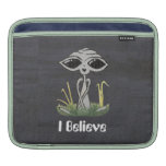 Je crois le coque ipad étranger se reposant housses iPad