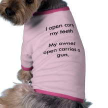 Je m'ouvre porte mes dents que mon propriétaire ou manteaux pour chien