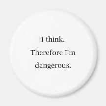 Je pense dangereux magnets pour réfrigérateur