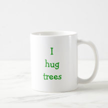 J'étreins des arbres mug