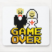 Jeu au-dessus du mariage (à 8 bits) tapis de souris