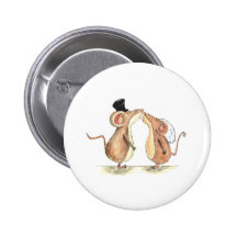 Jeunes mariés - embrassant des souris - cadeau pou badges avec agrafe