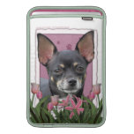 Jour de mères - tulipes roses - chiwawa - Isabella Poches Macbook
