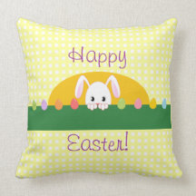 Joyeuses Pâques jetant un coup d'oeil le coussin d