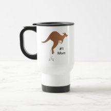 Kangourou mignon avec le bébé dans la poche tasse à café