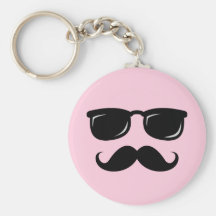 Keychan rose incognito avec la moustache et les ve porte-clés