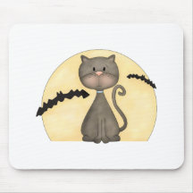 Kitty noir avec des battes tapis de souris