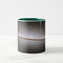 La galaxie majestueuse de sombrero (M104) Mug