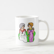 La mère de la jeune mariée tasses à café