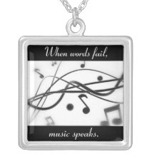 La musique parle le collier