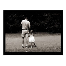 La petite fille du papa carte postale