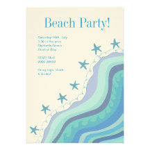 La plage bleue ondule l'invitation de partie d'été