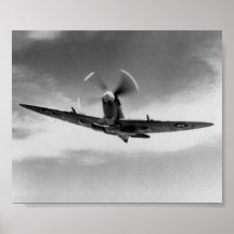"La puissance et le Spitfire 2ÈME GUERRE MONDIALE  Posters