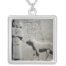 La Reine Tuwarissa, épouse du Roi Araras Pendentif