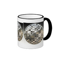 La tasse de boule de miroir