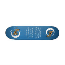 La vache sautée au-dessus de la lune plateaux de skateboards customisés